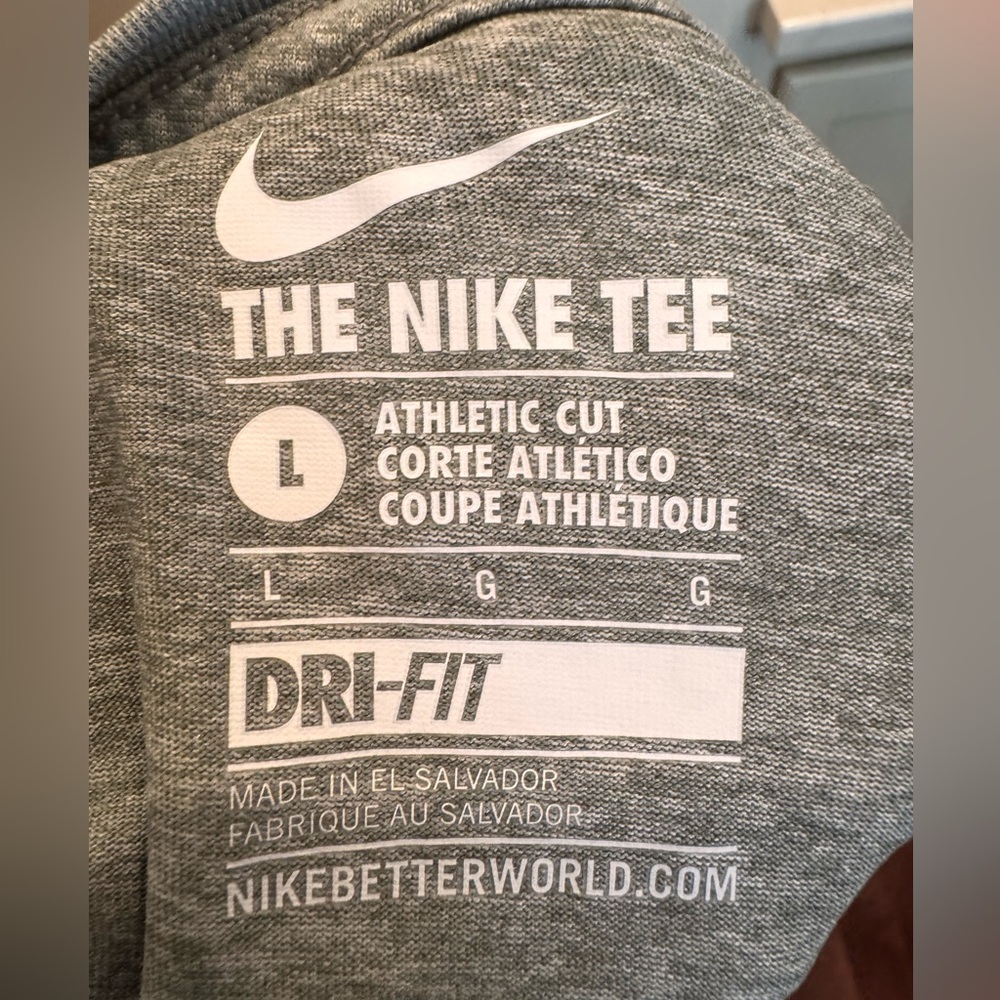Nike Gray V-Neck Women's Top - Picture 5 of 5